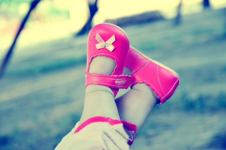 różowe dziewczęce buciki